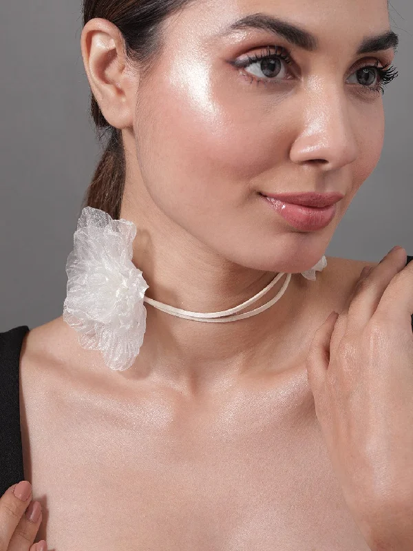 Elegant Off-White Floral Organza Choker Necklace - Fashionable Statement Jewelry