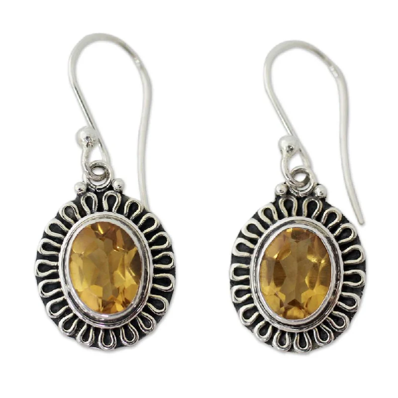 Handmade Sterling Silver 'Golden Charm' Citrine Earrings (India) - 1.3*0.6