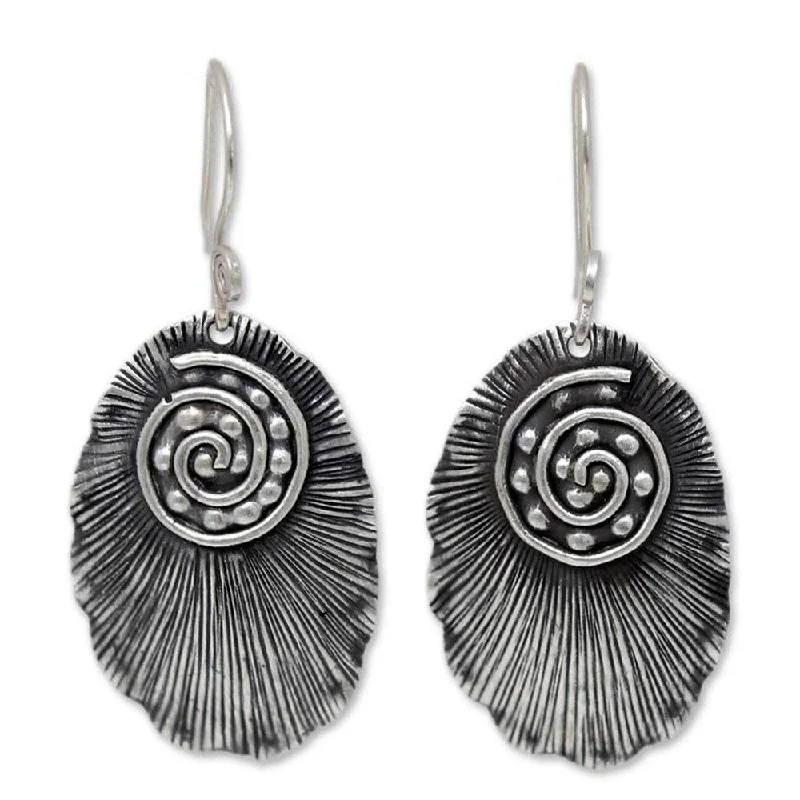 Handmade Sterling Silver 'Lanna Glamour' Earrings (Thailand) - Silver Black